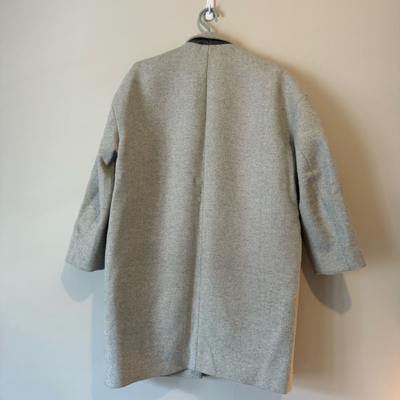 Gap Women’s Grey Wool Coat sz. Medium - Picture 2 of 3